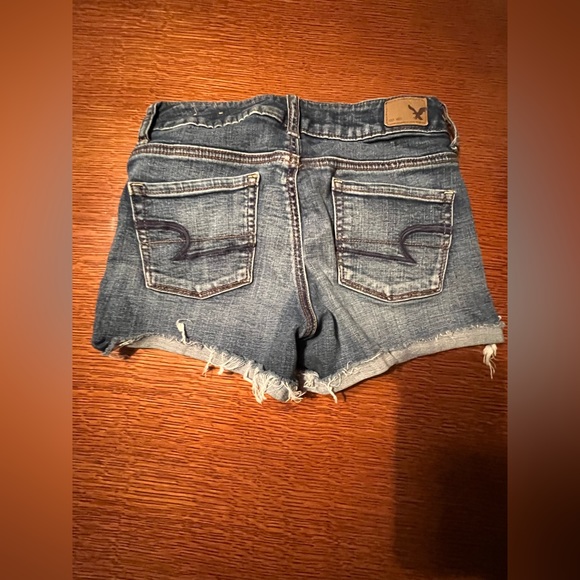 Shorts - Picture 2 of 3